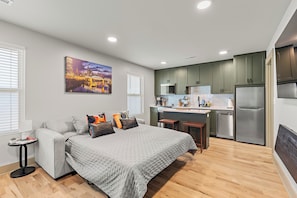 2 Schlafzimmer, Bügeleisen/Bügelbrett, kostenloses WLAN, Bettwäsche