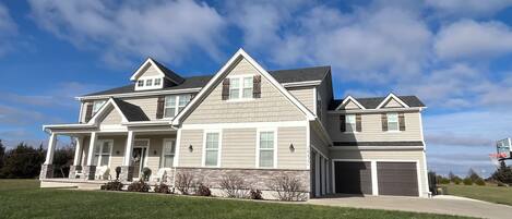 المنشأة من الخارج