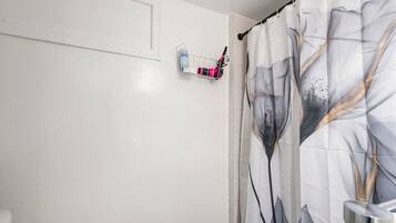 Een douche, een haardroger