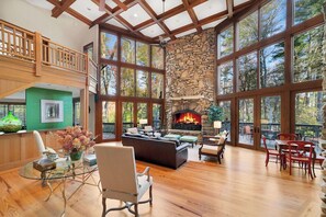 Interior - Luxurious, Distinctive yet Captivating architectural Design (Lake Toxaway)