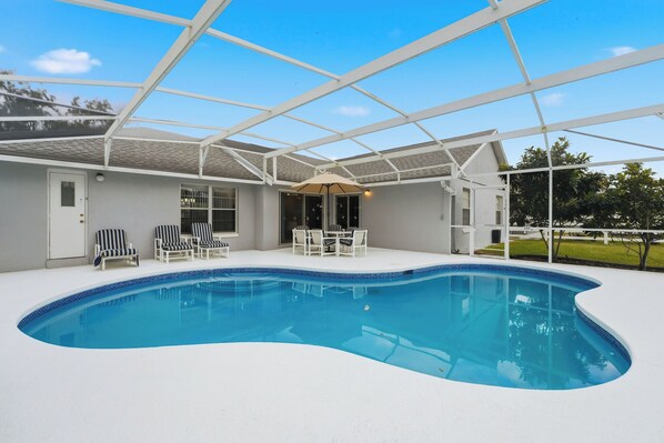 Outdoor pool, a heated pool