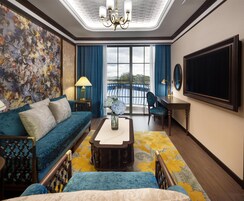 Executive-herbergi - 1 meðalstórt tvíbreitt rúm - reyklaust - svalir | Straujárn/strauborð