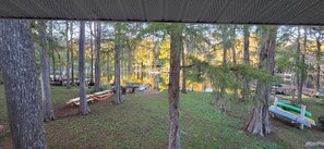Property grounds - Rainbow River! Kayaks/Tubing/Sauna Sleeps 12 
Triple R Retreat Rest-Relax-Repeat (Dunnellon)