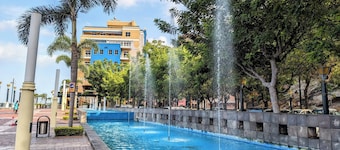 Tu Escapada a la zona mĂĄs exclusiva y turĂstica de Guayaquil con Piscina y Gym