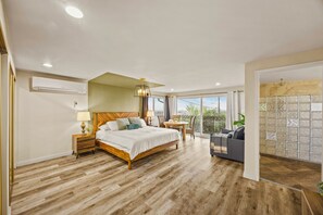 4 bedrooms, iron/ironing board, Internet, bed sheets