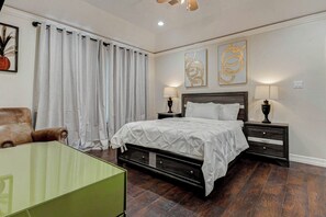 Strykejern/-brett, wi-fi og sengetøy