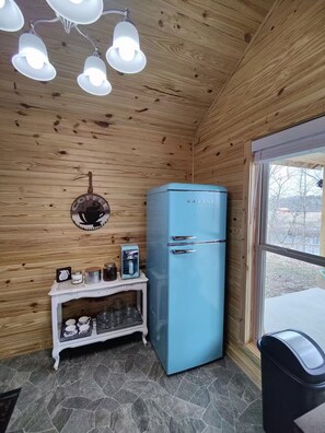 Interior - Hill Side Retreat (Summertown)