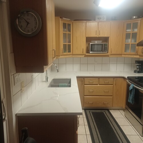 Ski Big White then Home to a Cozy Pellet Stove, Dry Ski Stuff in Heated Garage