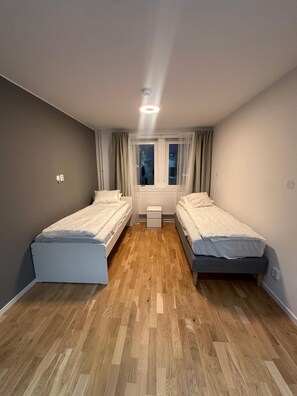 Standard Double Room | Iron/ironing board, free WiFi - Stay Sollentuna (Sollentuna)