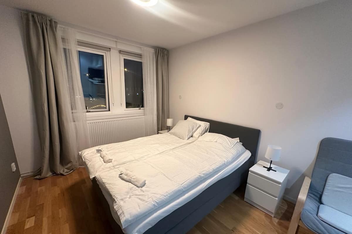 Kahden hengen standard-huone | Silitysrauta/-lauta, ilmainen Wi-Fi