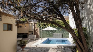 Piscine extérieure, piscine chauffée