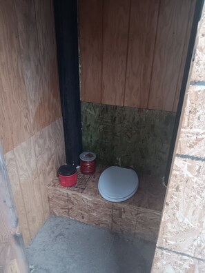Toilet paper - Cozy 1-bedroom cabin in the mountains just outside Boulder. Perfect getaway! (Boulder)