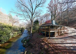 Exterior - Steps to Shooting Creek-Free Terrace Level-2BR & Game Room when rent Main Level (Hayesville)
