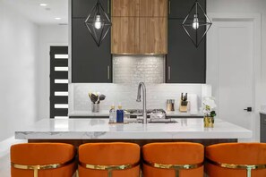 Private kitchen - Luxury Retreat • Arcade • Karaoke • Fenced Yard (Dallas)
