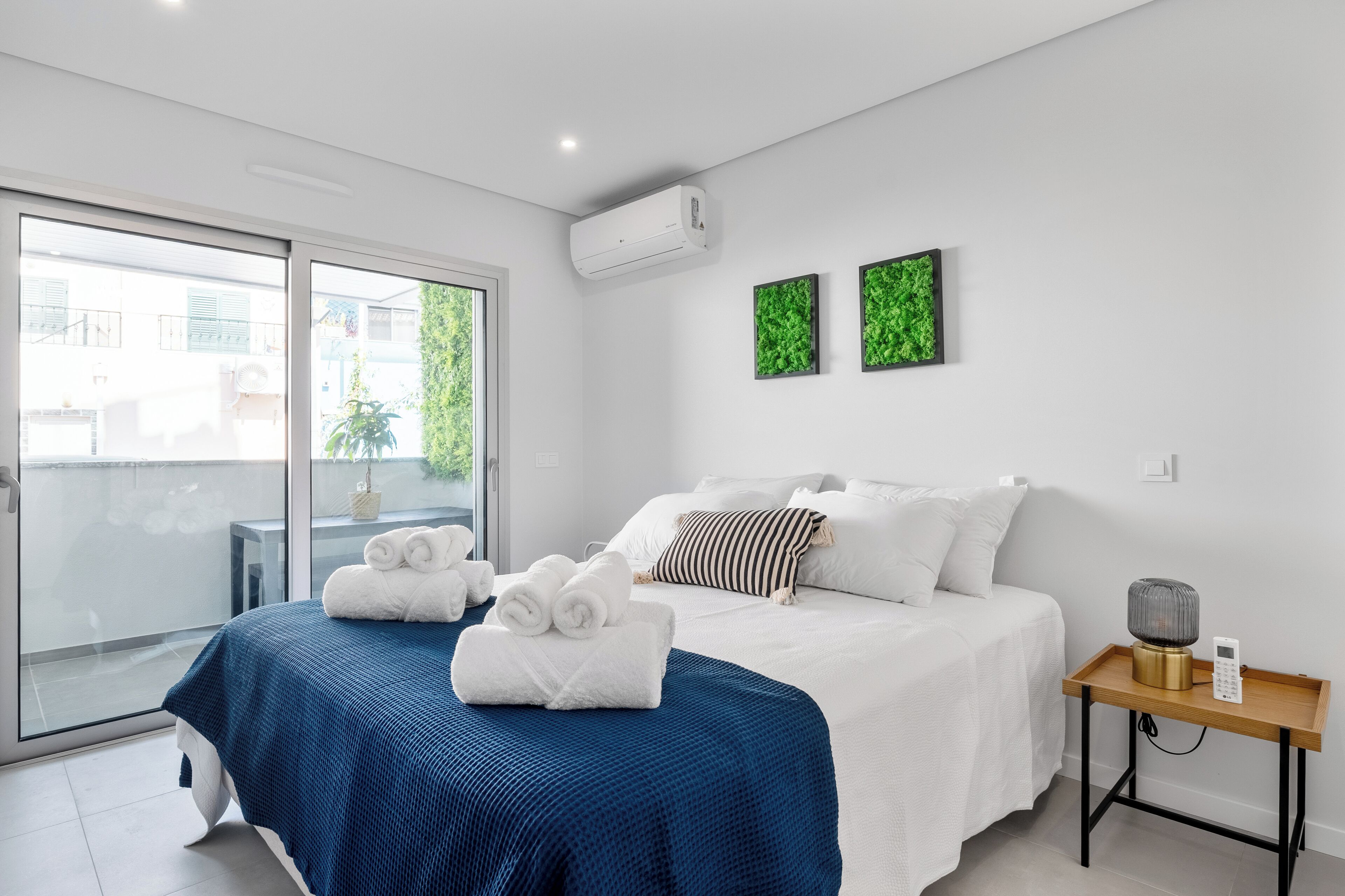 2 多间卧室、熨斗/熨衣板、WiFi、床单