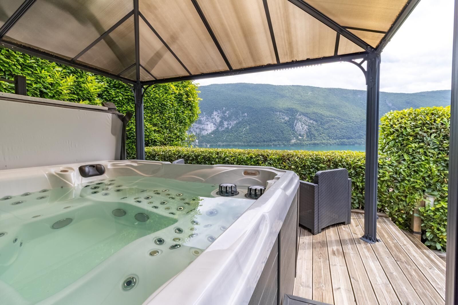 Baignoire à remous extérieure