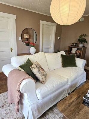 Living area - Pacific NW Nest – Cozy Retreat (Port Angeles)