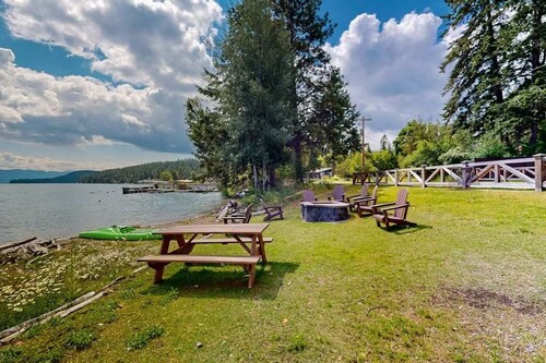 Flathead Lake Villa - 4 Bedroom Guest House