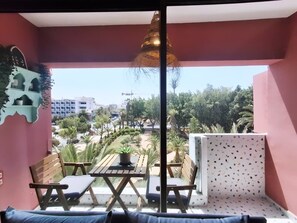 تناول الطعام