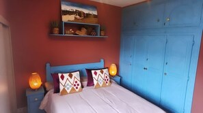 1 bedroom, desk, iron/ironing board, WiFi