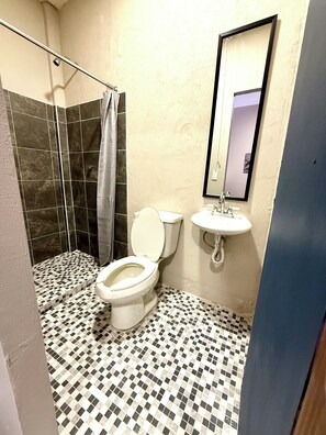 Double Room, Private Bathroom | Free WiFi - RMS Hostal - Roma Norte (Mexico City)