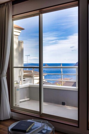 Interior - Entire Villa Retreat Ito Orange Beach - Ocean View & Private Onsen. Huno's Hale (Itō)