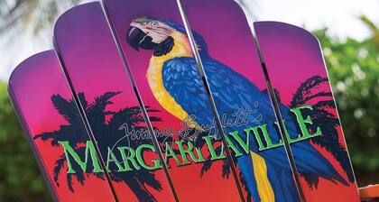 Ocean Views & Exclusive Beach Access in a Tropical Studio Mountain View Suite