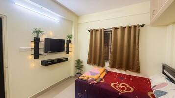 Iron/ironing board, WiFi