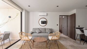 Design Apartment, 2 Bedrooms, Private Pool, Tower | Living area