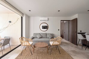 Design appartement, 2 slaapkamers, privézwembad, in toren | Woonruimte