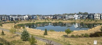 Cozy and Stylish 2 Bdr Suite with Private Entrance