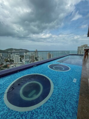 Outdoor pool - Modern apartment in Rodadero Santa Marta (El Rodadero)