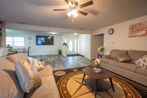 تلفزيون ذكي