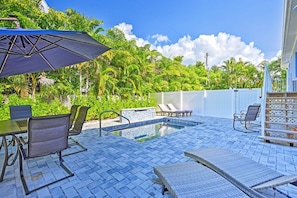 Pool - Chic Holmes Beach #B Private Pool (Holmes Beach)