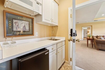 St. Andrews Hotel Suite at the Hatteras at the Governors Club