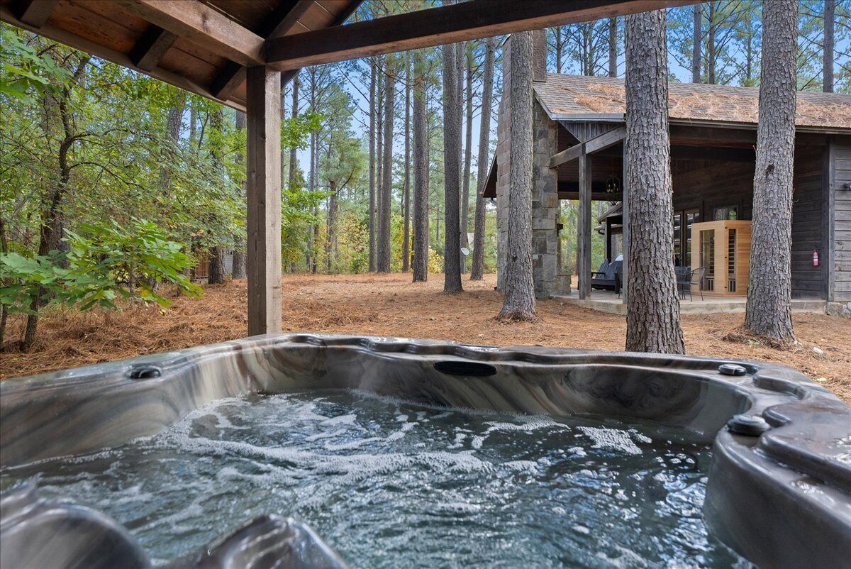 Bañera de hidromasaje al aire libre