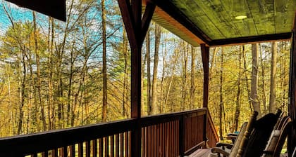cabin with hot tub in Benezette - Perfect for a cozy getaway