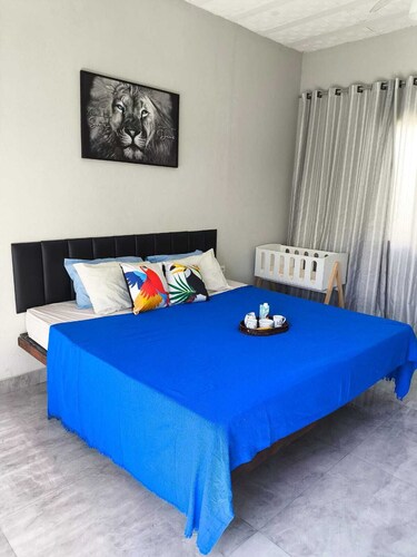 Property with HEATED POOL in a gated community, 55 minutes from Belo Horizonte.