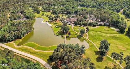 Gleneagles Hotel Suite at the Hatteras in Governors Club