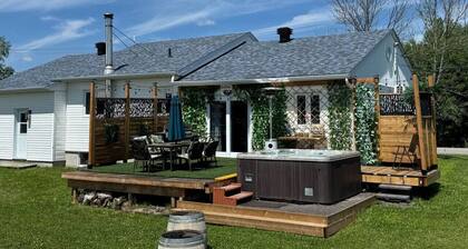 Estate for 21 people with SPA and Festive BARN