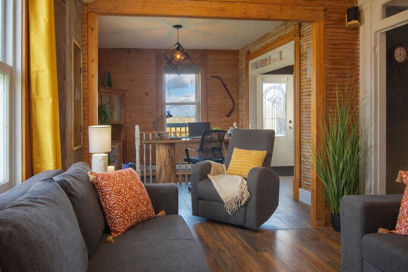 Smart-TV, Kamin, Videospiele, Stereoanlage