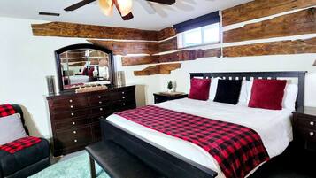 6 habitaciones, escritorio y tabla de planchar con plancha