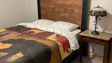 1 bedroom, bed sheets