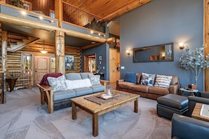TV, fireplace - Pole Creek Retreat - Luxury 5BD Home (Winter Park)