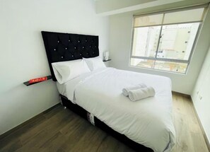 3 dormitorios, escritorio, tabla de planchar con plancha y wifi gratis