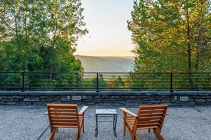 Luxury Suite, Patio, Garden View | Exterior