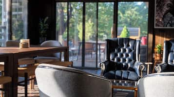 Exclusive House | Dining room