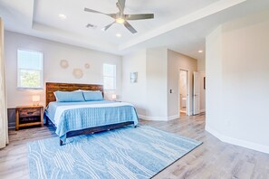 3 Schlafzimmer, Bügeleisen/Bügelbrett, Reisekinderbett, kostenloses WLAN