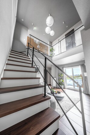 Staircase - ORVIA YIG VILLA (Furano)