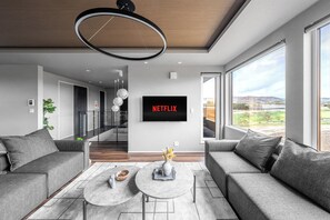 Living area - ORVIA YIG VILLA (Furano)